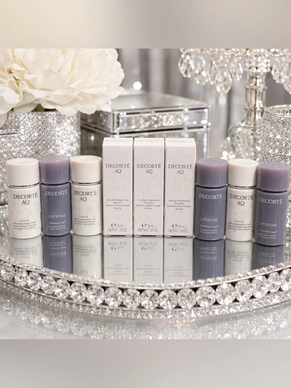 DECORTÉ AQ Absolute Brightening Emulsion + Liposome + Hydrating Lotion Set 9 Pc